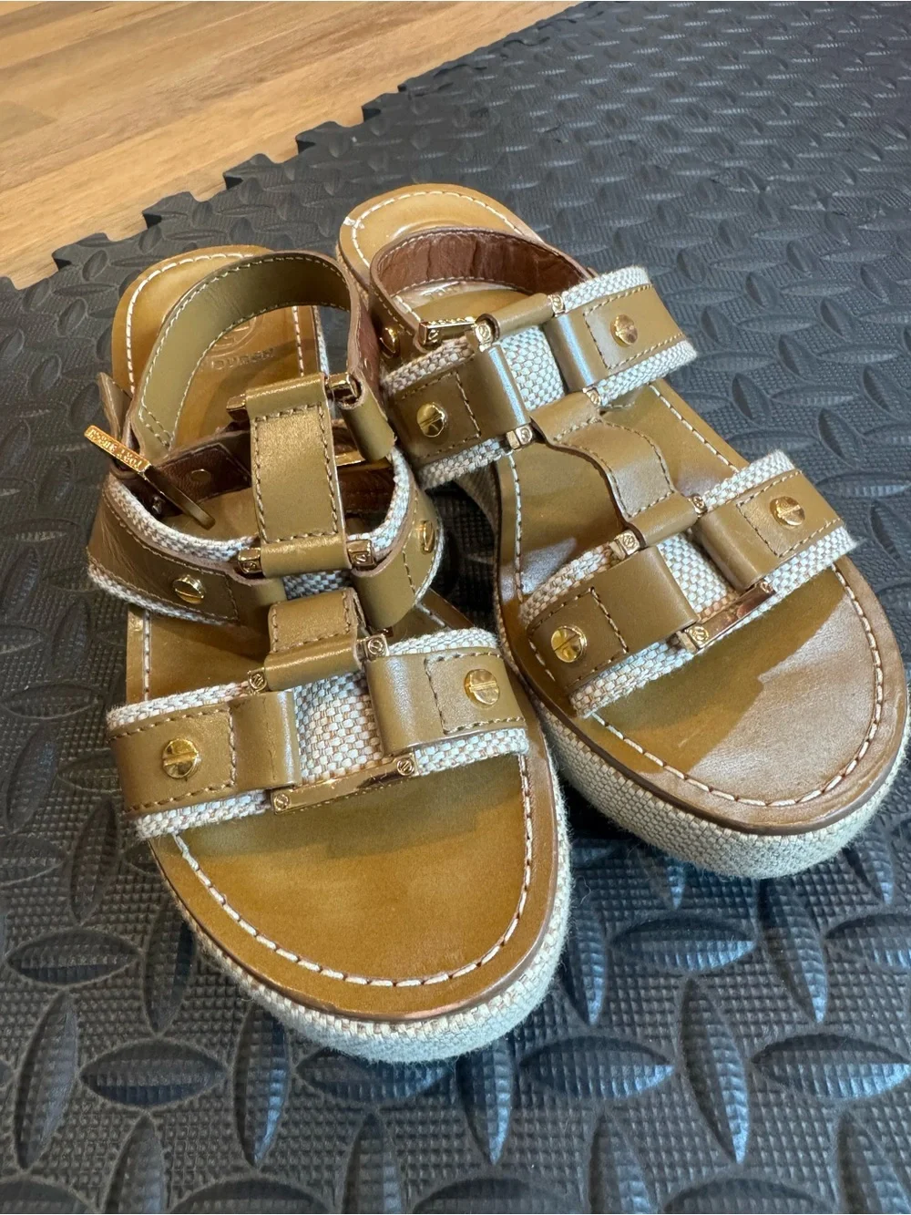 Tory Burch platform sandals sz 7M